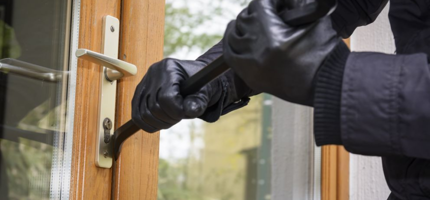 senales-de-que-tu-hogar-o-negocio-estan-en-la-mira-de-los-delincuentes
